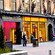 Tiendas de Princes Square sobre una calle de ladrillos